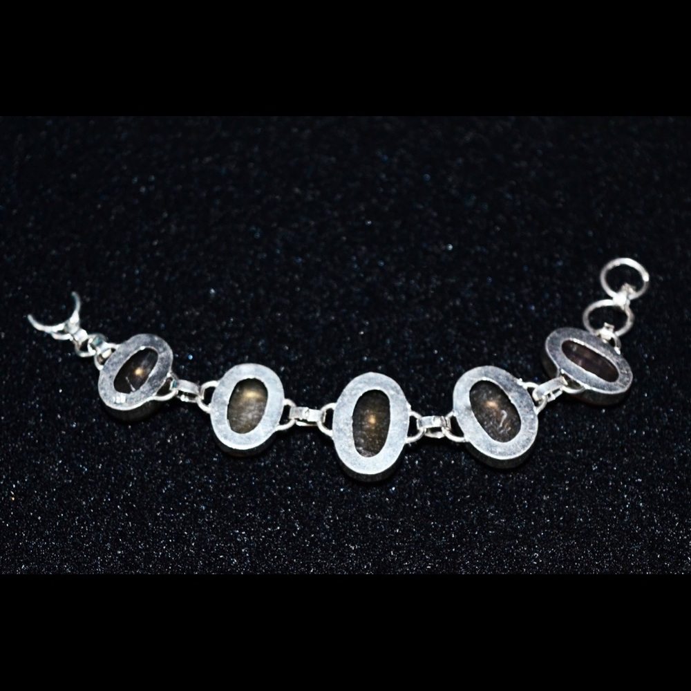 Translucent Fluorite Bracelet - Picture 13 of 14